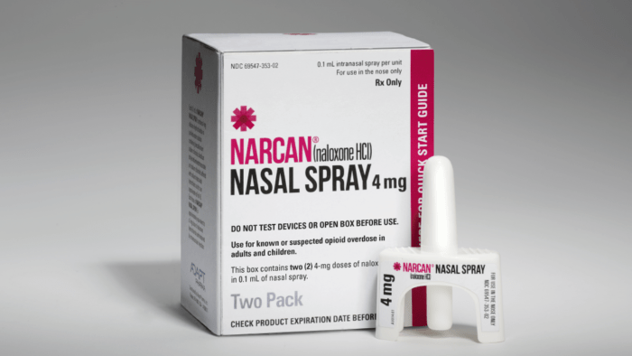 HCPs encourage peers to carry naloxone to save lives