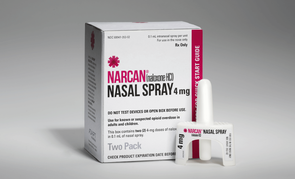 HCPs encourage peers to carry naloxone to save lives